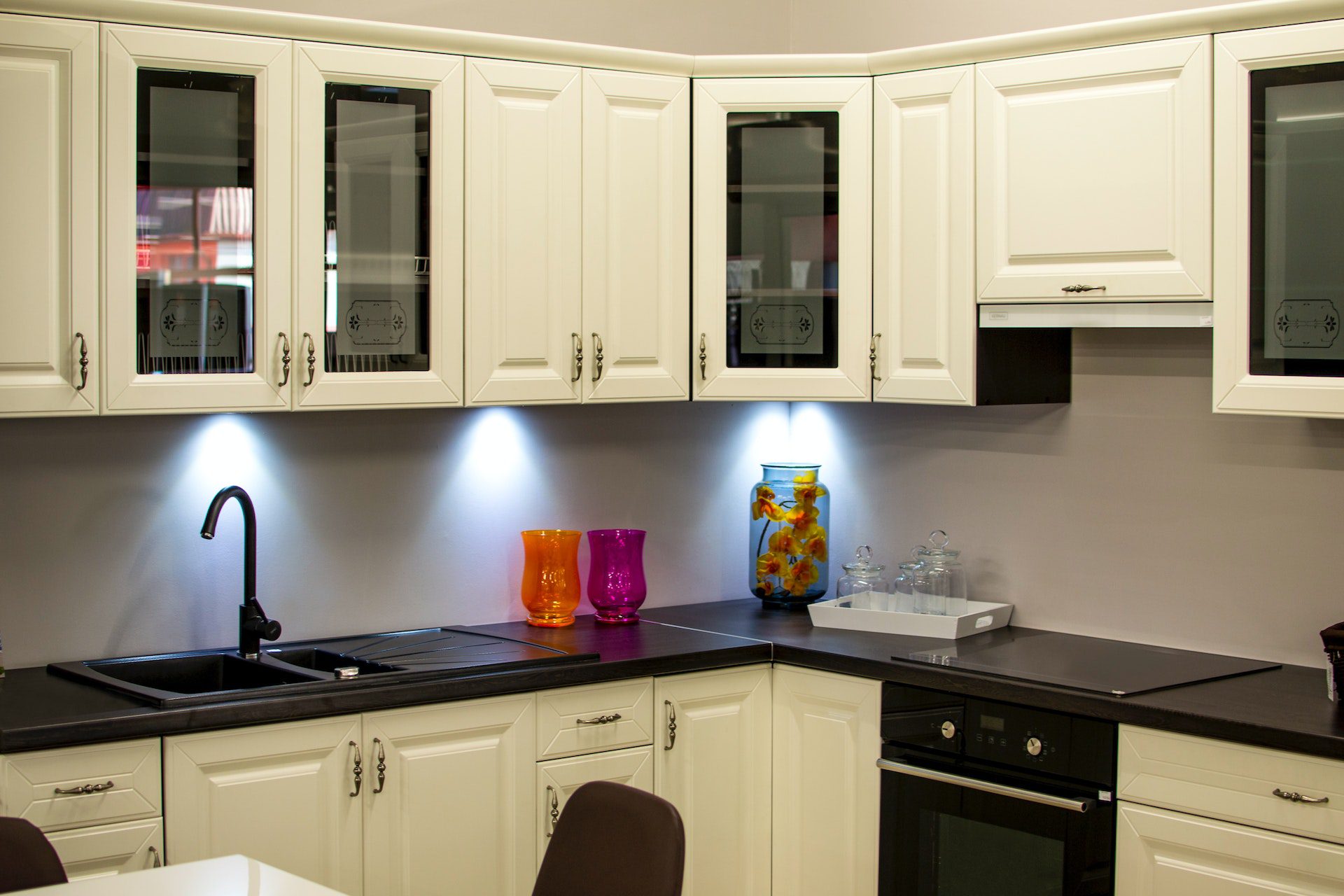 pros and cons of Shaker cabinets